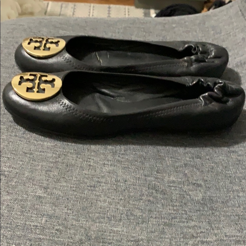 Tory Burch Reva Flat in Black - Picture 3 of 7